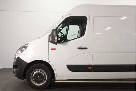 Renault Master - T35 2.3 dCi L4H2 / NAVI / CRUISE / 2017 - 1