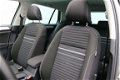 Volkswagen Golf - 1.2 TSI 110PK Cup Edition | Navigatie | Panoramadak | Park Assist | Parkeersensore - 1 - Thumbnail