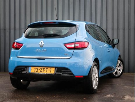 Renault Clio - 0.9 TCe Expression, Navigatie, 100% Dealer Onderhouden, L.M.Velgen, Airco, NL-Auto - 1