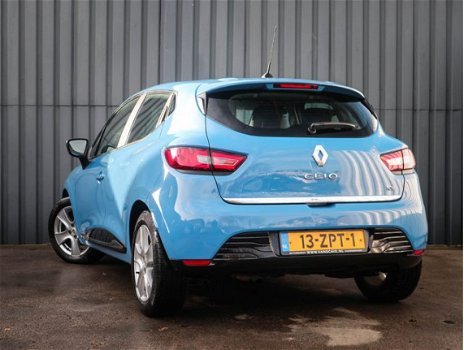 Renault Clio - 0.9 TCe Expression, Navigatie, 100% Dealer Onderhouden, L.M.Velgen, Airco, NL-Auto - 1