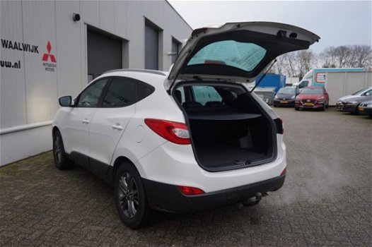 Hyundai ix35 - 2.0i Bus. Ed. Automaat|Navi|leder bekleding|Trekhaak - 1