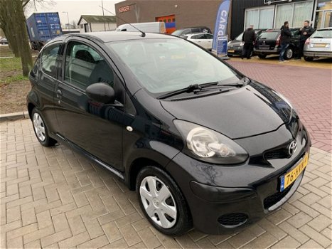 Toyota Aygo - 1.0-12V Access Airco Nap nieuwe apk tot 3-1-2021 - 1