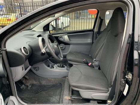 Toyota Aygo - 1.0-12V Access Airco Nap nieuwe apk tot 3-1-2021 - 1