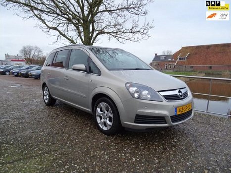 Opel Zafira - 2.2 Cosmo Autom + PDC + 1/2 Leer Nu € 4.975, - 1