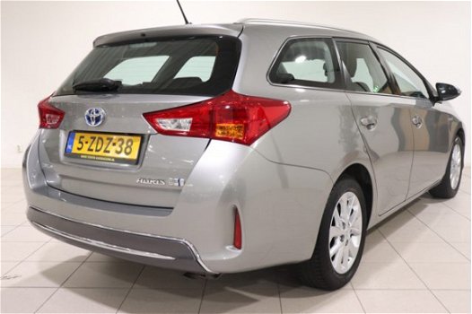 Toyota Auris - Touring Sport 1.8 Hybrid Dynamic, NAVI, Climate & Cruise control, Dealer onderhouden, - 1