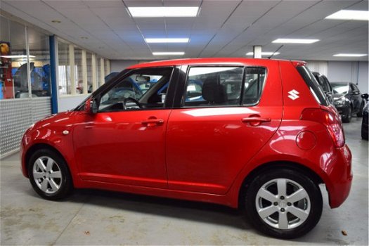 Suzuki Swift - 1.3 Shogun Airco 5 drs 1495871 Gereviseerde versnellingsbak en nieuwe koppeling - 1