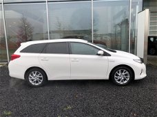 Toyota Auris - TS 1.8 Hybrid Aspiration Navi Cruise NAP