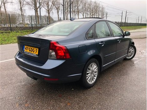 Volvo S40 - 2.0D Momentum / Leer / Navi / Automaat - 1