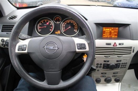 Opel Astra - 1.4I 90pk Temptation airco/cruise/trekhaak/5-drs - 1