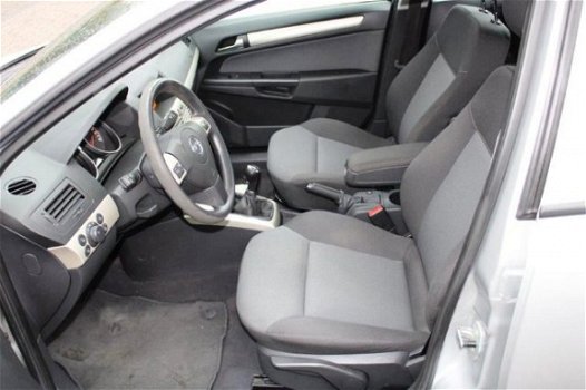 Opel Astra - 1.4I 90pk Temptation airco/cruise/trekhaak/5-drs - 1