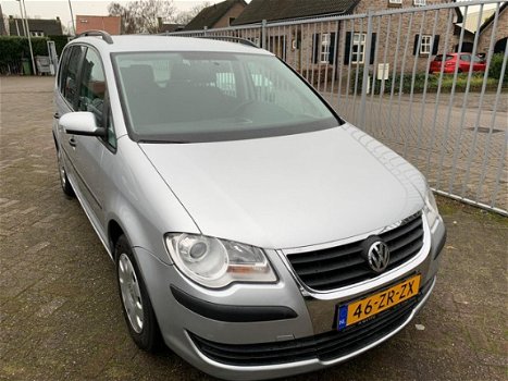 Volkswagen Touran - 1.6 Optive - 1