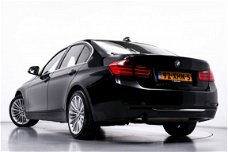 BMW 3-serie - 320i Executive Automaat 1e Eigenaar NL-Auto Head-up display Schuifdak Cruise Control P