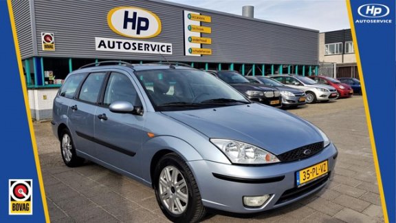 Ford Focus Wagon - 1.6-16V Futura - 1