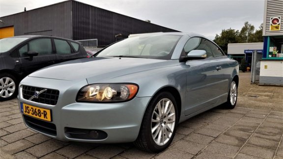 Volvo C70 Convertible - 2.4 D5 Momentum Automaat, LUXE cabrio - 1