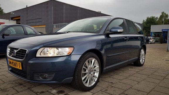 Volvo V50 - 2.0 Sport Navi, luxe stoelen en winterset - 1