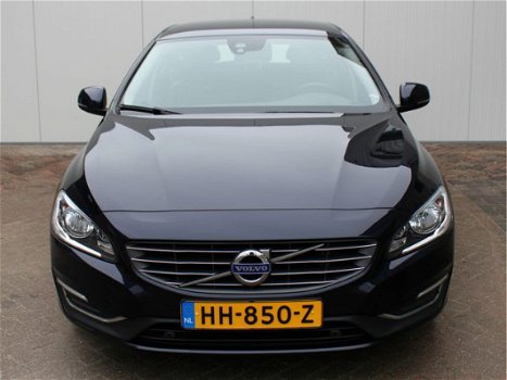 Volvo V60 - 2.0 D3 Automaat Summum Business - 1