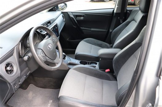 Toyota Auris - TS 1.8 Hybrid Executive Navigatie-Cruise control-Parkeersensoren voor/achter - 1