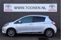 Toyota Yaris - 1.5 Hybrid Design Navigatie-Cruise control-Airco - 1 - Thumbnail