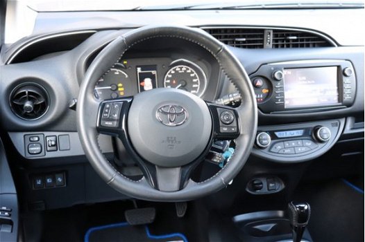Toyota Yaris - 1.5 Hybrid Design Navigatie-Cruise control-Airco - 1