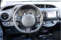 Toyota Yaris - 1.5 Hybrid Design Navigatie-Cruise control-Airco - 1 - Thumbnail