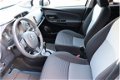 Toyota Yaris - 1.5 Hybrid Design Navigatie-Cruise control-Airco - 1 - Thumbnail