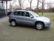 Volkswagen Tiguan - 1.4 TSI Comfort&Design 4Motion MOOIE AUTO VOLEDIG DEALER ONDERHOUDEN NIEUWE DIST