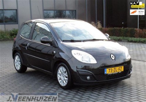 Renault Twingo - 1.2-16V Initiale Bj'08 Luxe uitvoering, leder, parkeerhulp - 1