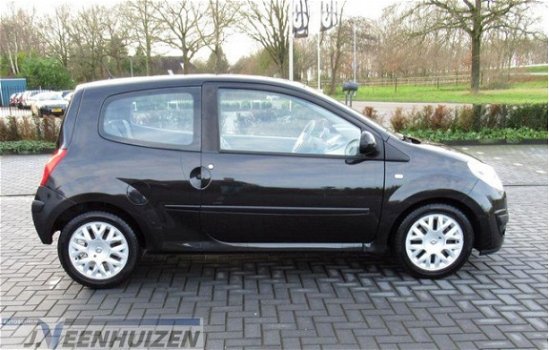 Renault Twingo - 1.2-16V Initiale Bj'08 Luxe uitvoering, leder, parkeerhulp - 1