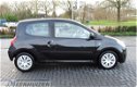 Renault Twingo - 1.2-16V Initiale Bj'08 Luxe uitvoering, leder, parkeerhulp - 1 - Thumbnail