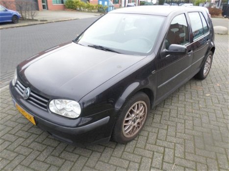 Volkswagen Golf - 1.6-16V Master Edition - 1