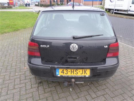 Volkswagen Golf - 1.6-16V Master Edition - 1
