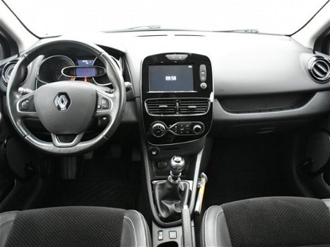 Renault Clio - TCe 120 Intens // Navi / Stoelverwarming / Parkeersensoren - 1