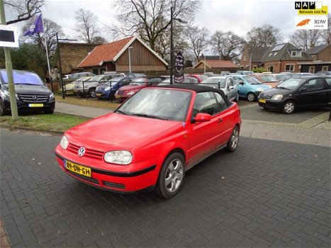 Volkswagen Golf Cabriolet - 1.8 Trendline - 1