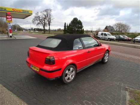 Volkswagen Golf Cabriolet - 1.8 Trendline - 1