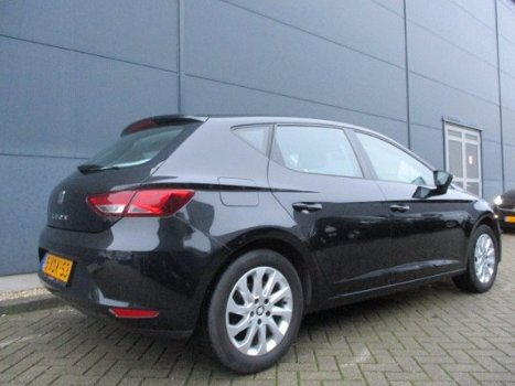 Seat Leon - 1.2 TSI Style/5drs/Winterbanden - 1