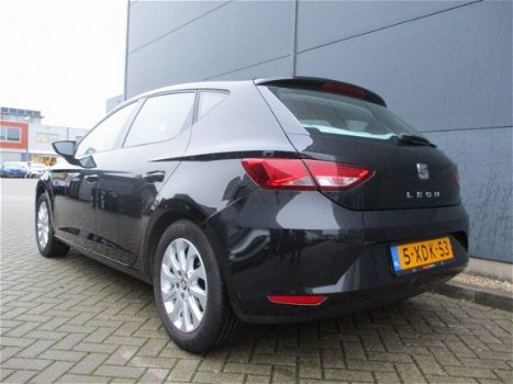 Seat Leon - 1.2 TSI Style/5drs/Winterbanden - 1