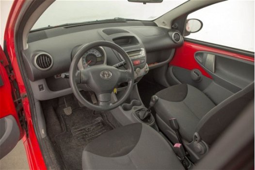 Toyota Aygo - 1.0-12V Access GEEN SCHADE - 1