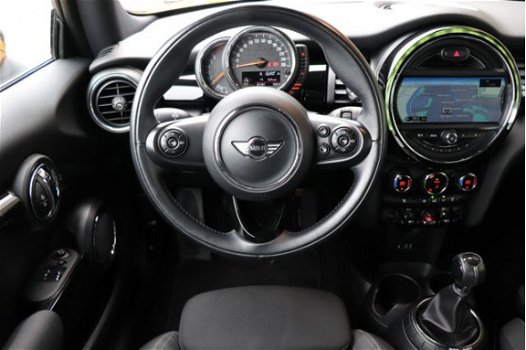 Mini Mini Cooper - 1.5 First Born Edition (Climate/NAV./LED/LMV/1ste eig.) - 1