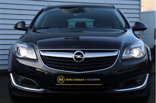 Opel Insignia - 140pk Turbo Business+ (Xenon/AGR/NAV./Camera/WINTERPAKKET) - 1