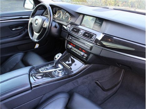 BMW 5-serie Touring - 530XD BluePerformance High Executive IN NIEUWSTAAT / HELEMAAL VOL - 1