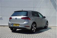 Volkswagen Golf - 1.0 TSI 110pk Comfortline + 18" LMV + Navigatie