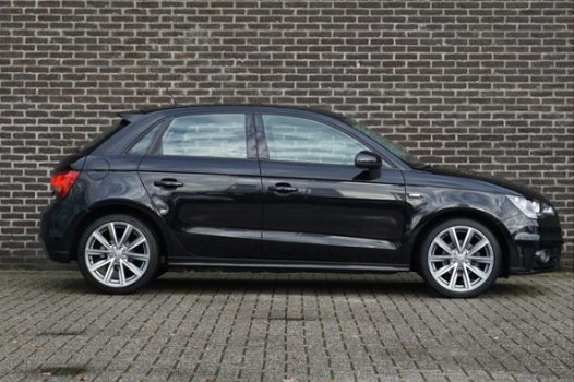 Audi A1 Sportback - 1.2 TFSI 85pk Admired + Navigatie + Airco - 1