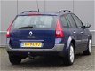 Renault Mégane Grand Tour - 2.0-16V Dynamique Comfort APK 2020 (bj2003) - 1 - Thumbnail