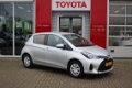 Toyota Yaris - 1.0 VVT-i Aspiration met navigatie - 1 - Thumbnail