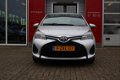 Toyota Yaris - 1.0 VVT-i Aspiration met navigatie - 1 - Thumbnail
