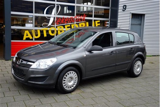 Opel Astra - 1.4i- 16V Selection 5Drs I Airco I 98.630 KM - Dealer onderhouden I Nwe APK - 1