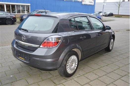 Opel Astra - 1.4i- 16V Selection 5Drs I Airco I 98.630 KM - Dealer onderhouden I Nwe APK - 1