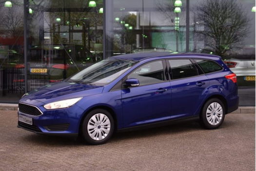 Ford Focus Wagon - 1.0 EcoBoost 125PK Lease Edition, Zesbak, Bluetooth, Isofix, Parkeersensoren - 1