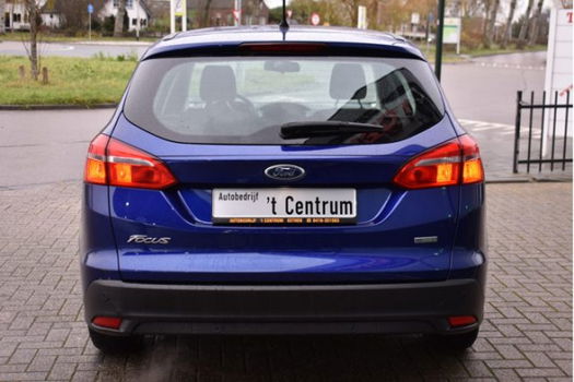 Ford Focus Wagon - 1.0 EcoBoost 125PK Lease Edition, Zesbak, Bluetooth, Isofix, Parkeersensoren - 1