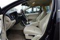 Volvo V60 - 1.6 T3 150PK Momentum, Climate Control, Navigatie, Isofix - 1 - Thumbnail